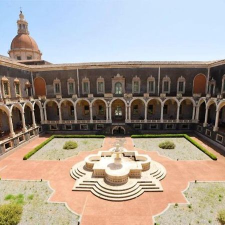 Copacabana House Катания Экстерьер фото